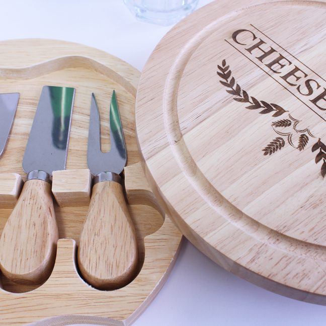 dad's cheeseboard with knives set