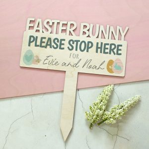 Personalised Easter Bunny Sign EARFSI002UV